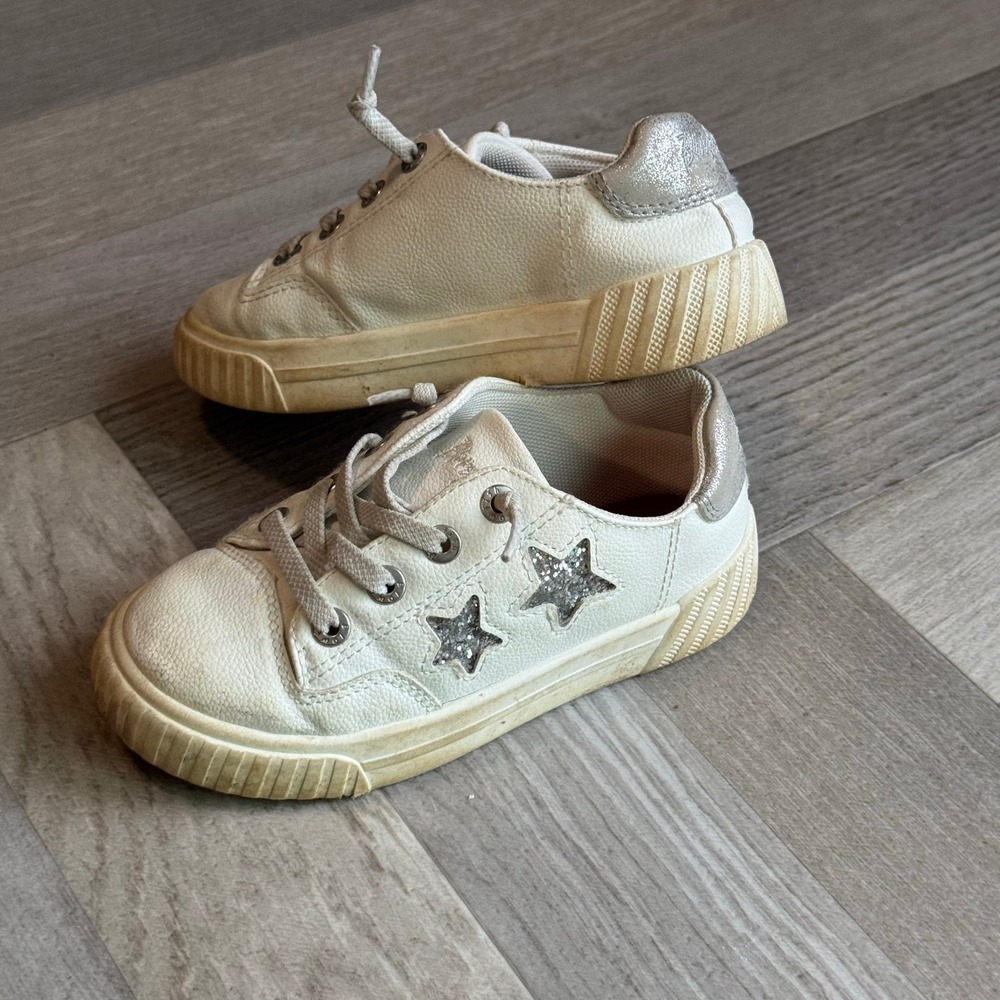 Blowfish Malibu Toddler Girls White Star Glitter Sneakers Size 9 Low Top‎ Shoes